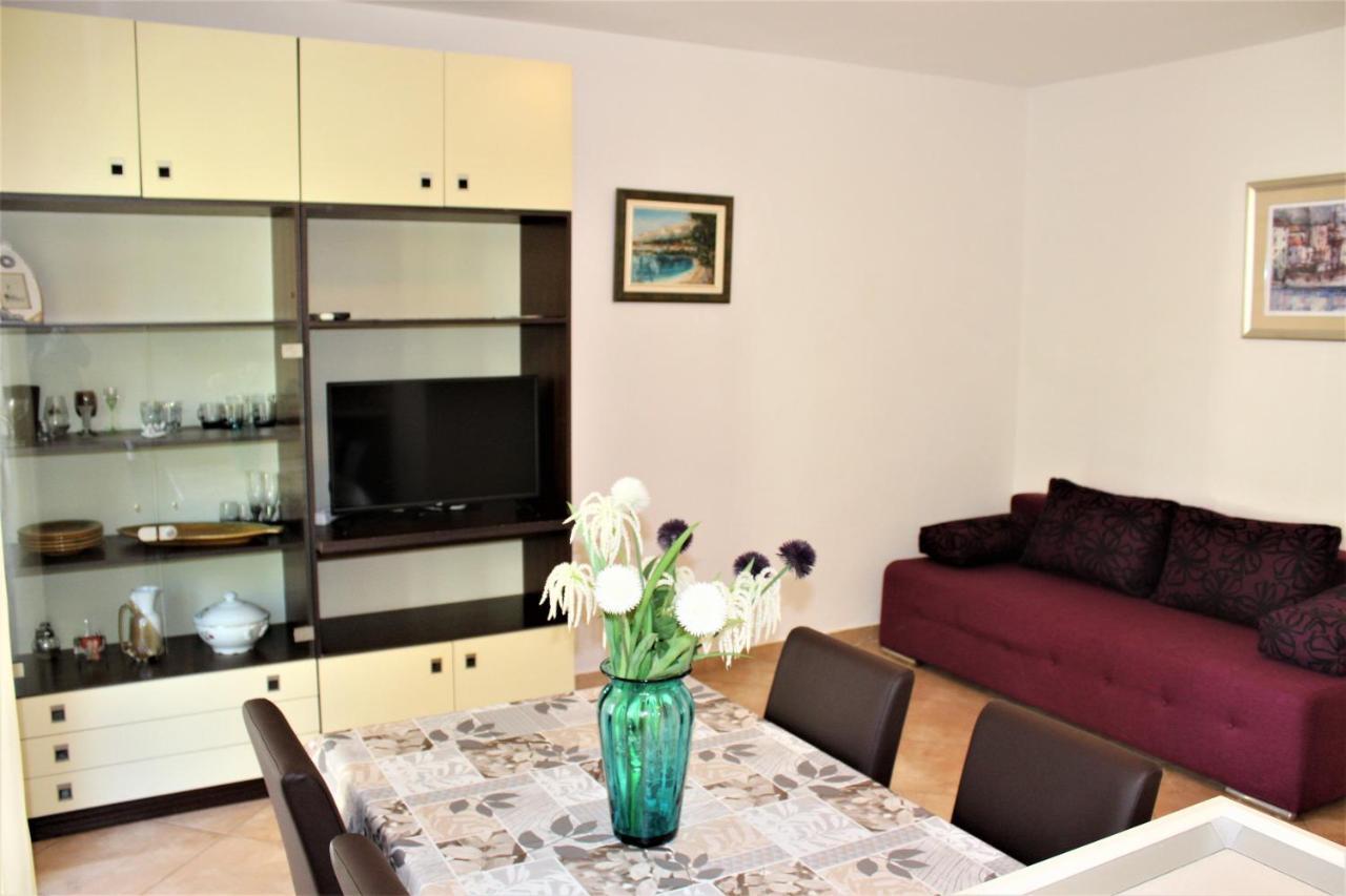 Apartments Raos Makarska Exterior photo